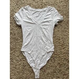 Algalaround White Short Sleeve Button Closure Bodysuit Women's Size Small